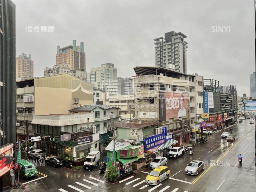 勤美商圈電梯採光三房房屋室內格局與周邊環境