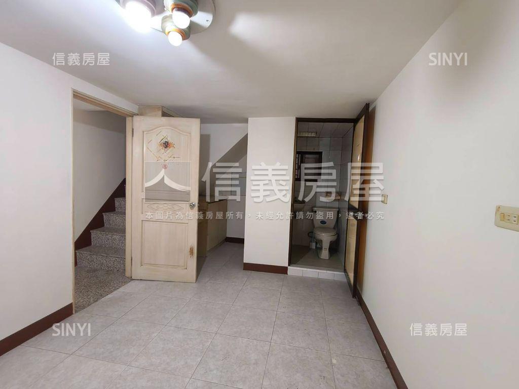 近道明聖功輕軌活巷透天房屋室內格局與周邊環境