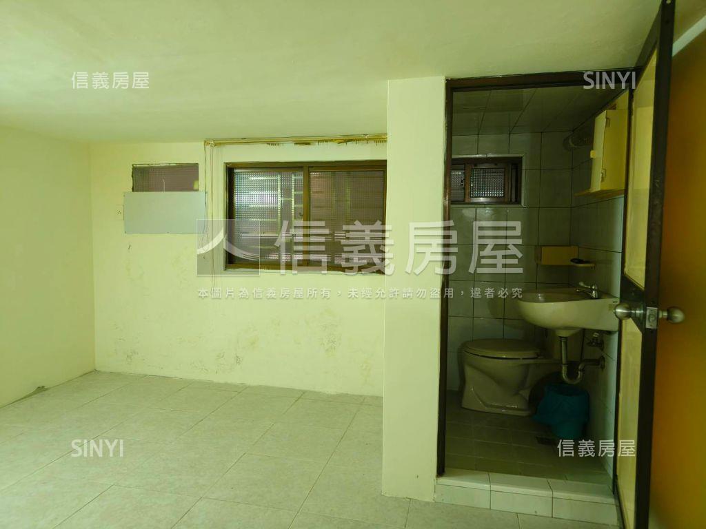 近道明聖功輕軌活巷透天房屋室內格局與周邊環境