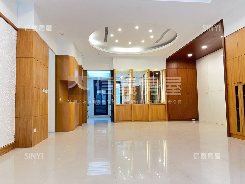 近大巨蛋旁３房車位房屋室內格局與周邊環境