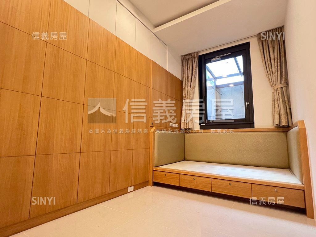 近大巨蛋旁３房車位房屋室內格局與周邊環境