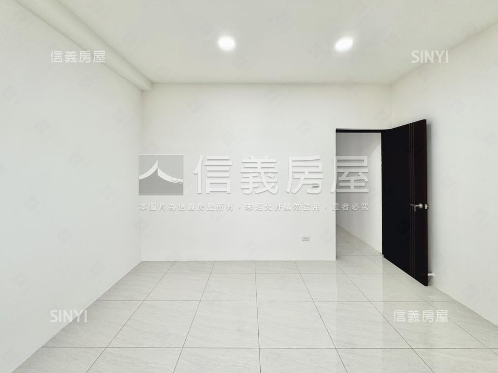 仁武．仁忠路吃市面寬店透房屋室內格局與周邊環境