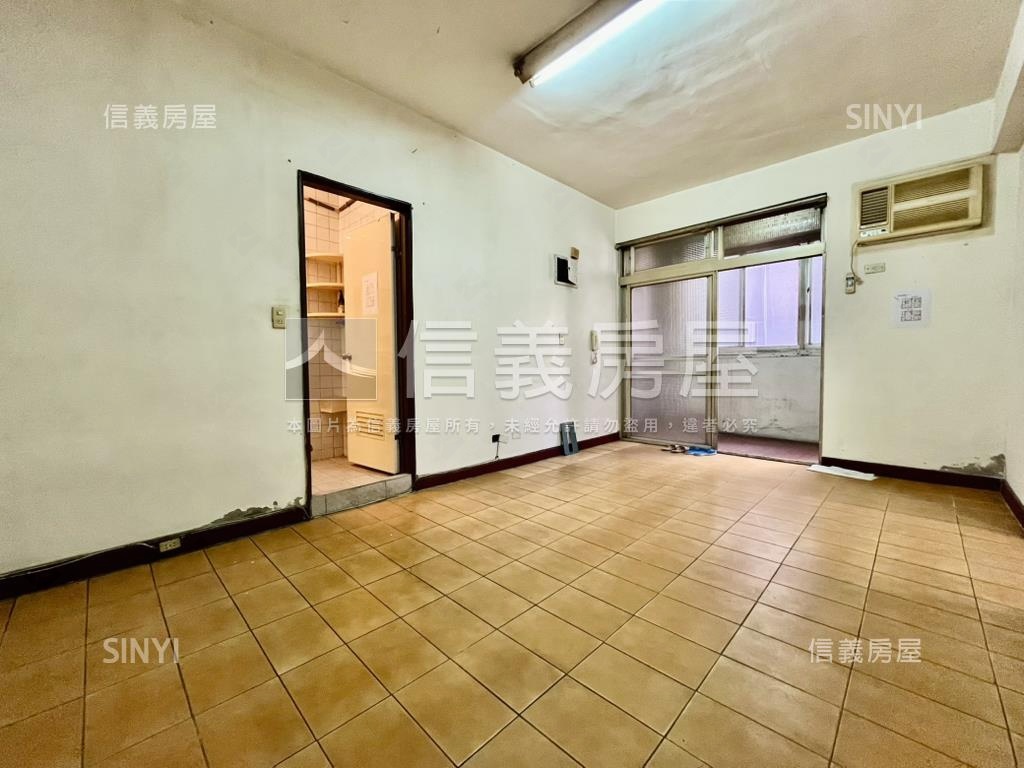 【捷運】低樓層邊間樓中樓房屋室內格局與周邊環境