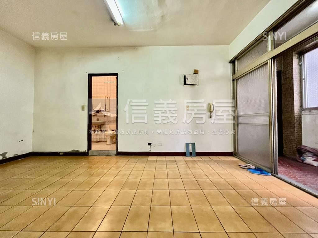 【捷運】低樓層邊間樓中樓房屋室內格局與周邊環境