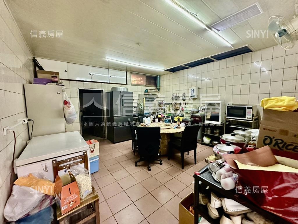 永安路旁活巷透天房屋室內格局與周邊環境