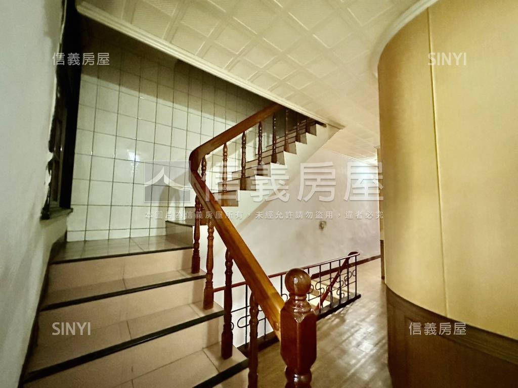 永安路旁活巷透天房屋室內格局與周邊環境