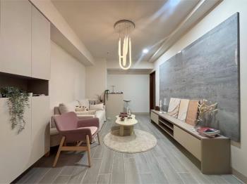 高雄大學借墨美裝兩房車位