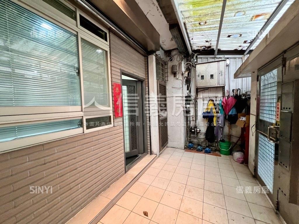 近伊通街一樓可住可辦巷寬房屋室內格局與周邊環境