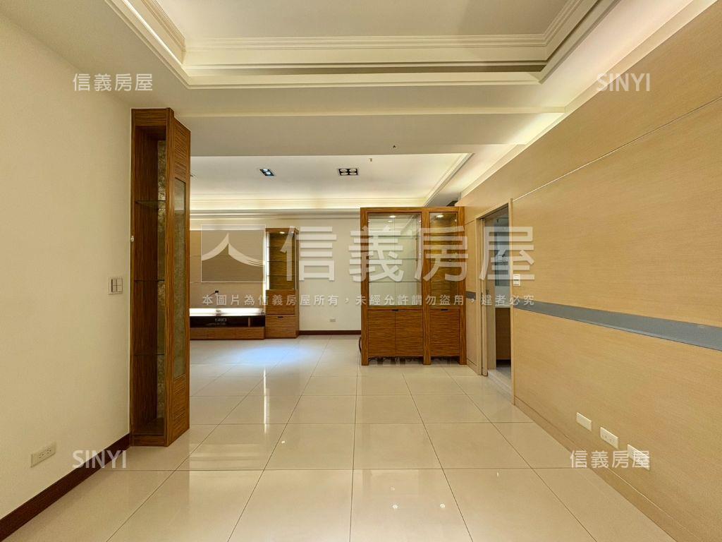 專任安邦綠苑三房平車房屋室內格局與周邊環境