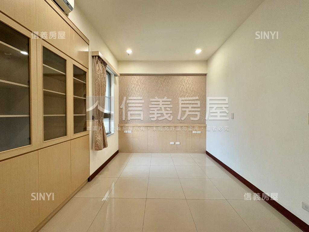 專任安邦綠苑三房平車房屋室內格局與周邊環境