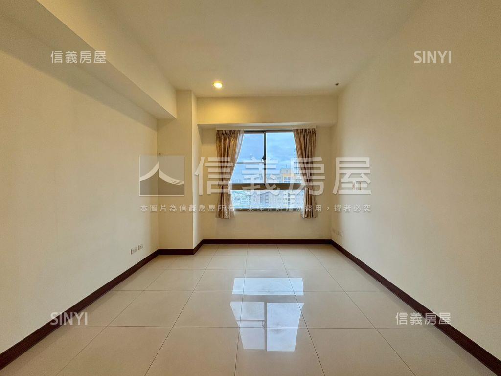 專任安邦綠苑三房平車房屋室內格局與周邊環境