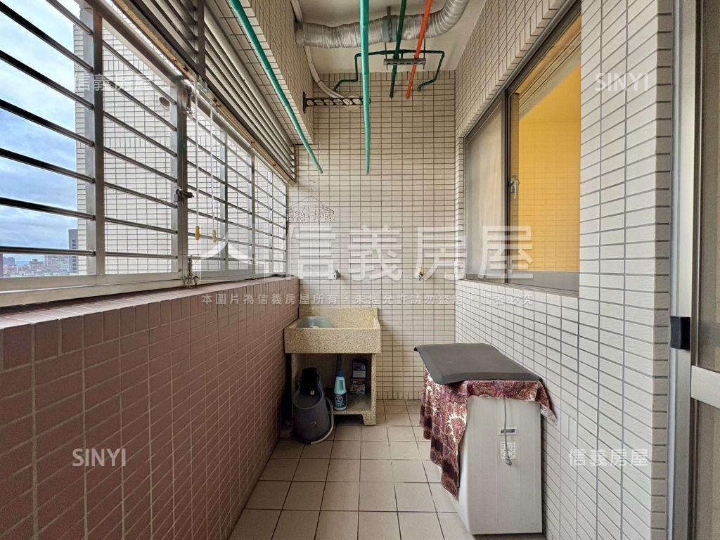 專任安邦綠苑三房平車房屋室內格局與周邊環境