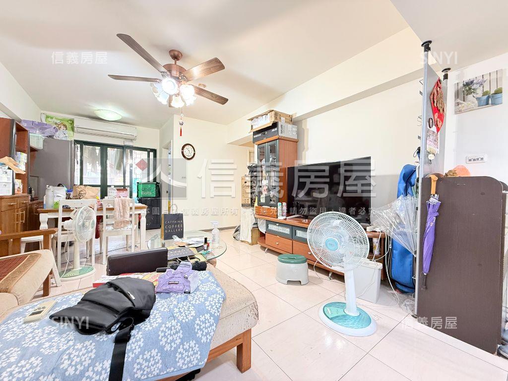 五期陽光綠郡三房車位房屋室內格局與周邊環境