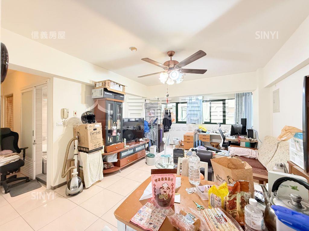 五期陽光綠郡三房車位房屋室內格局與周邊環境