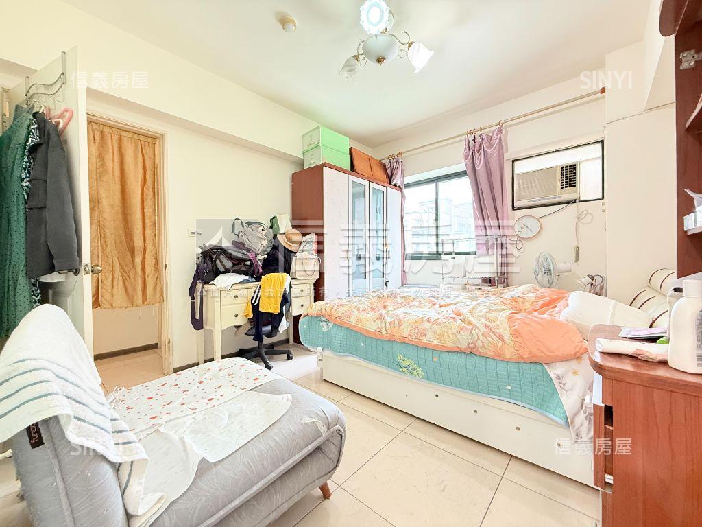 五期陽光綠郡三房車位房屋室內格局與周邊環境