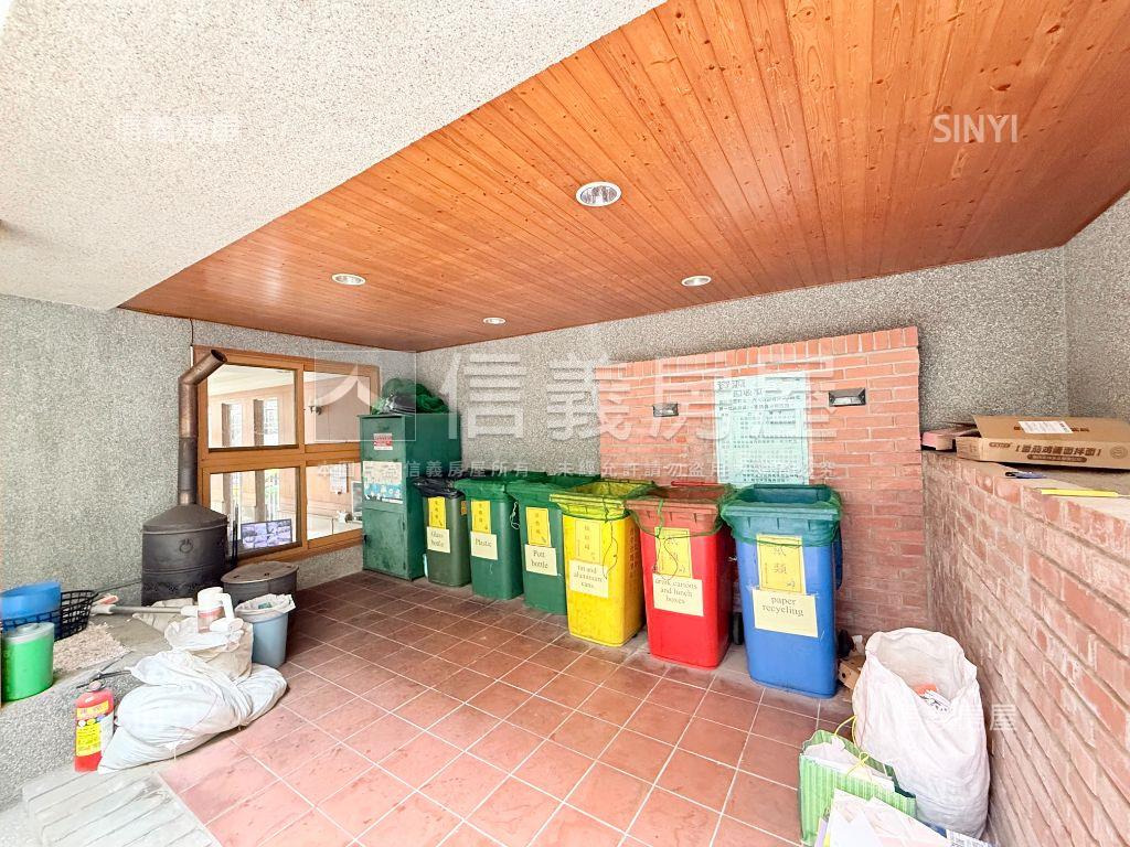 五期陽光綠郡三房車位房屋室內格局與周邊環境