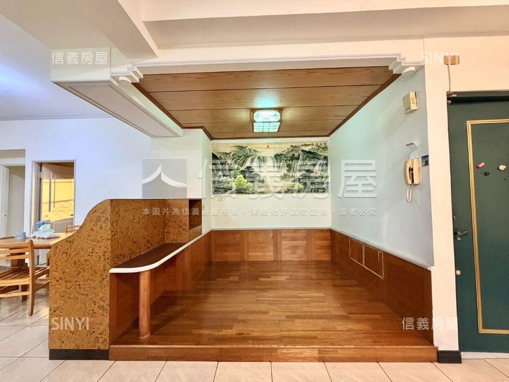 三面採光雙衛開窗三房車位房屋室內格局與周邊環境