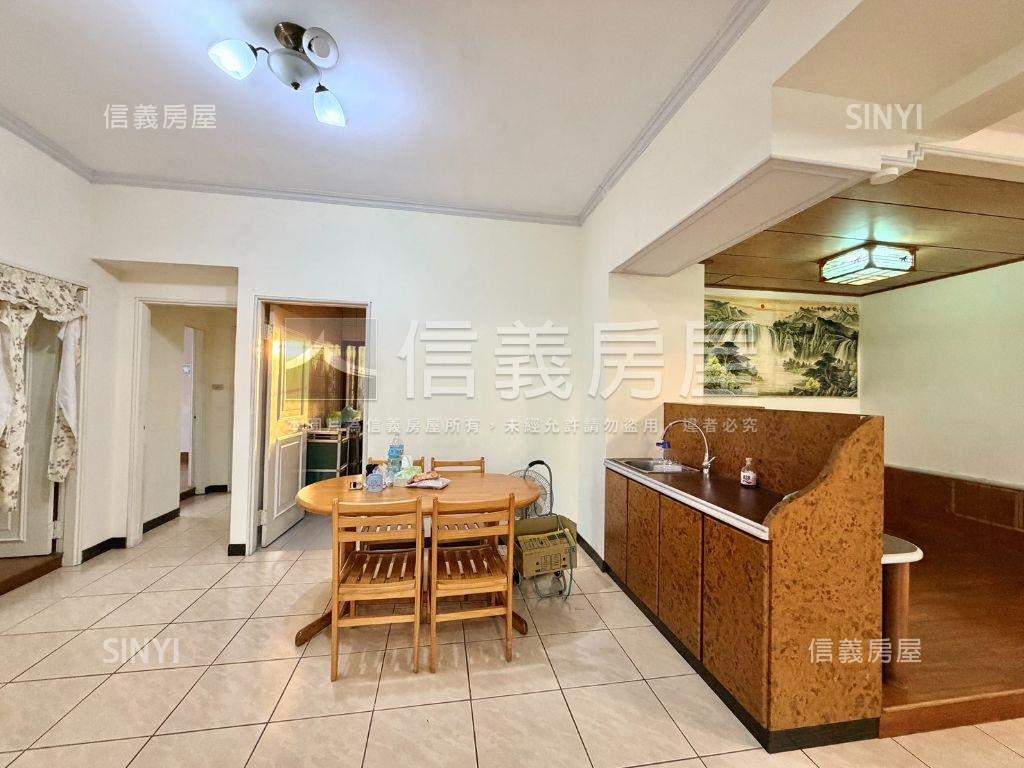 三面採光雙衛開窗三房車位房屋室內格局與周邊環境