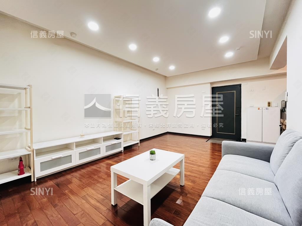 國雄新家裝潢兩房房屋室內格局與周邊環境