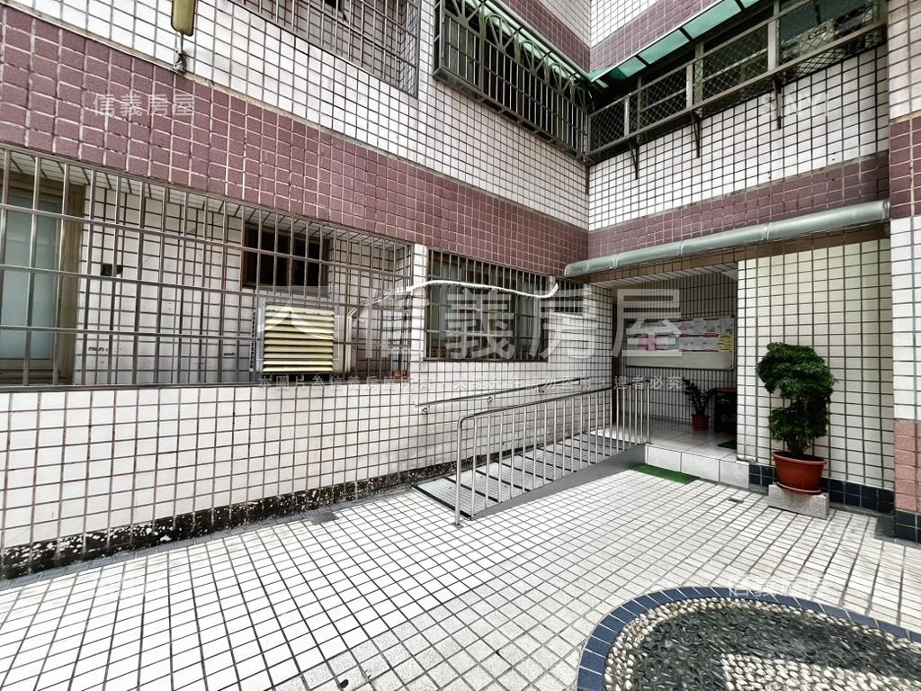 國雄新家裝潢兩房房屋室內格局與周邊環境
