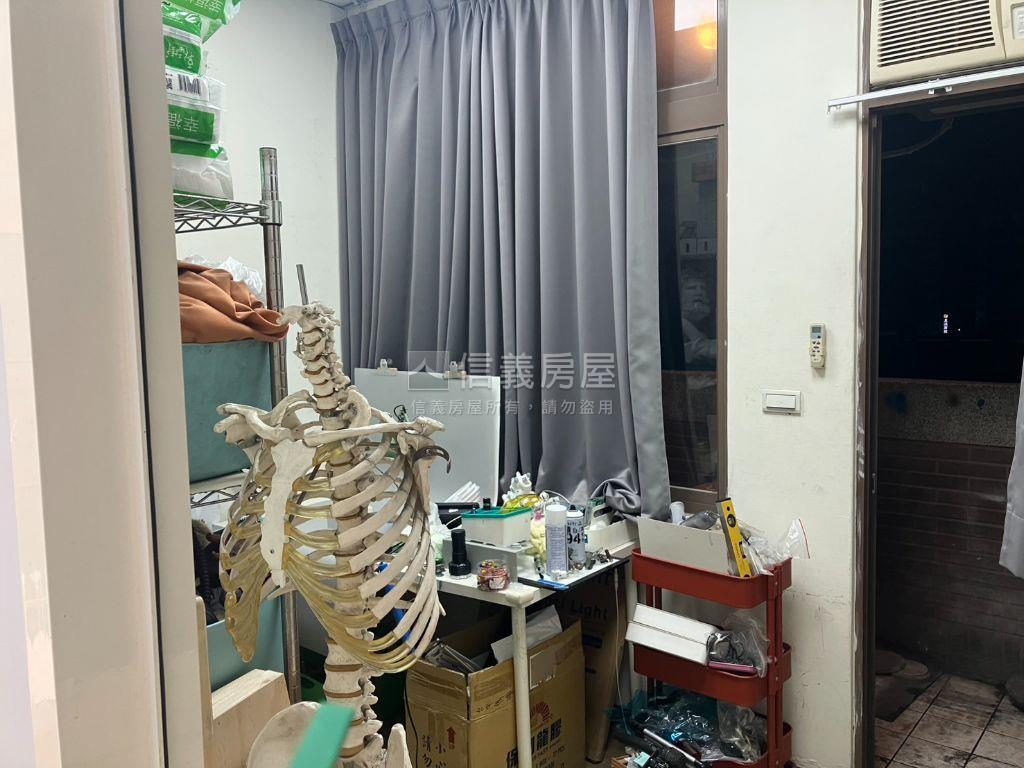 中友百貨旁順天中來辦公室房屋室內格局與周邊環境