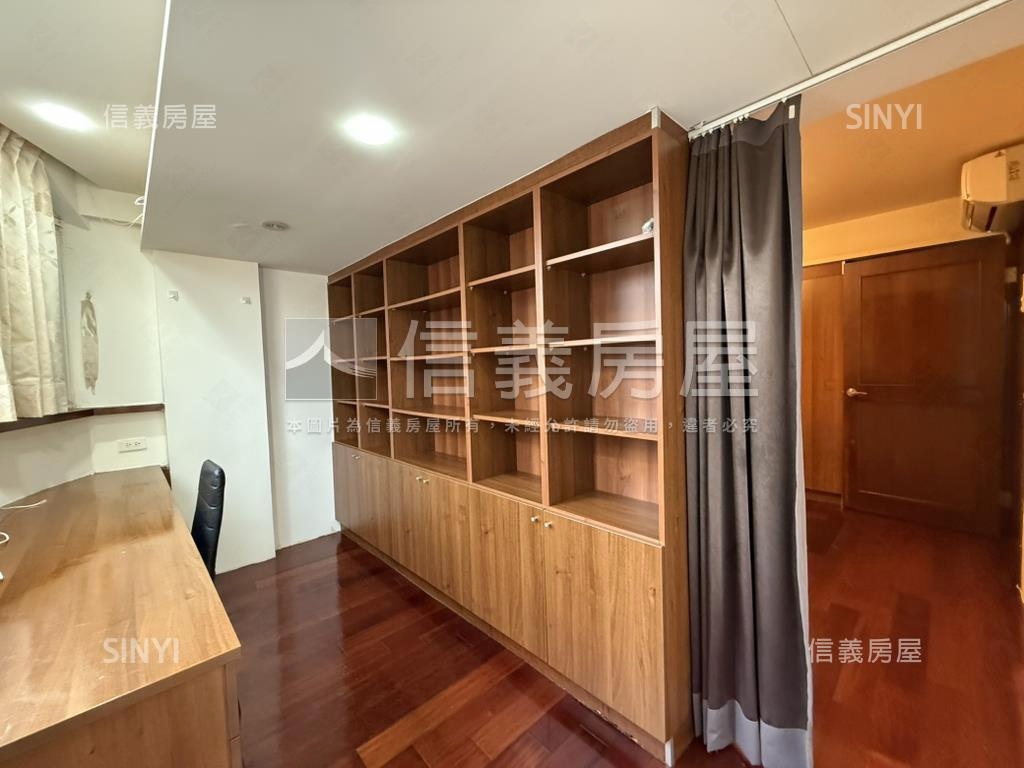 瞰１０１朝南明亮三房美廈房屋室內格局與周邊環境