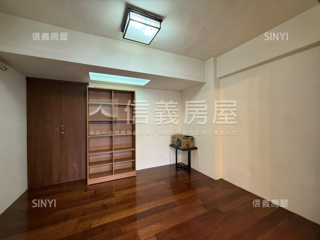 瞰１０１朝南明亮三房美廈房屋室內格局與周邊環境