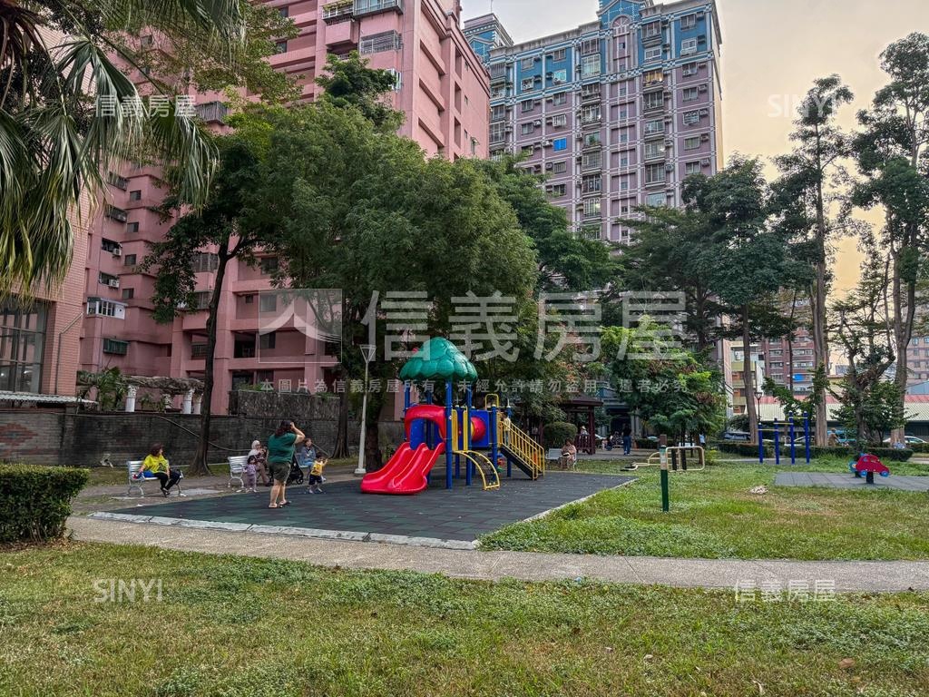 近台積電友樂市車位溫馨宅房屋室內格局與周邊環境