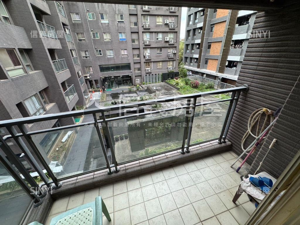 稀有☆首選優質三房車位房屋室內格局與周邊環境