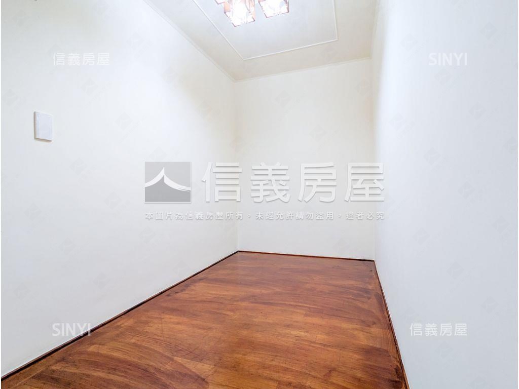 忠孝美寓黃金３樓房屋室內格局與周邊環境