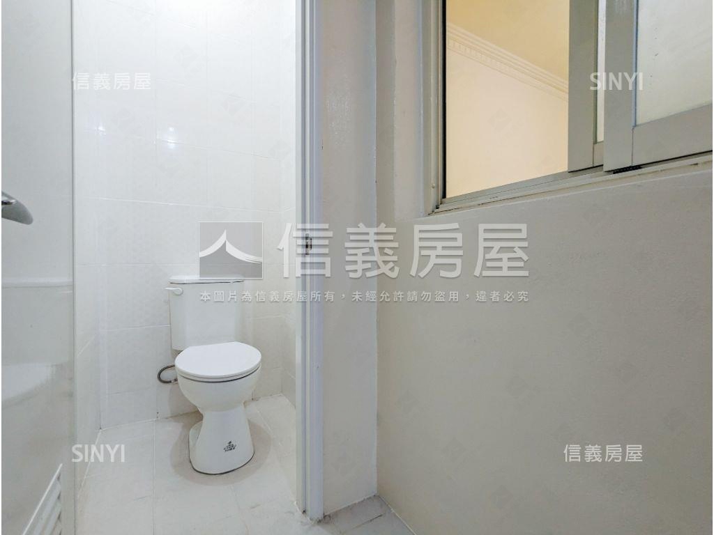 忠孝美寓黃金３樓房屋室內格局與周邊環境