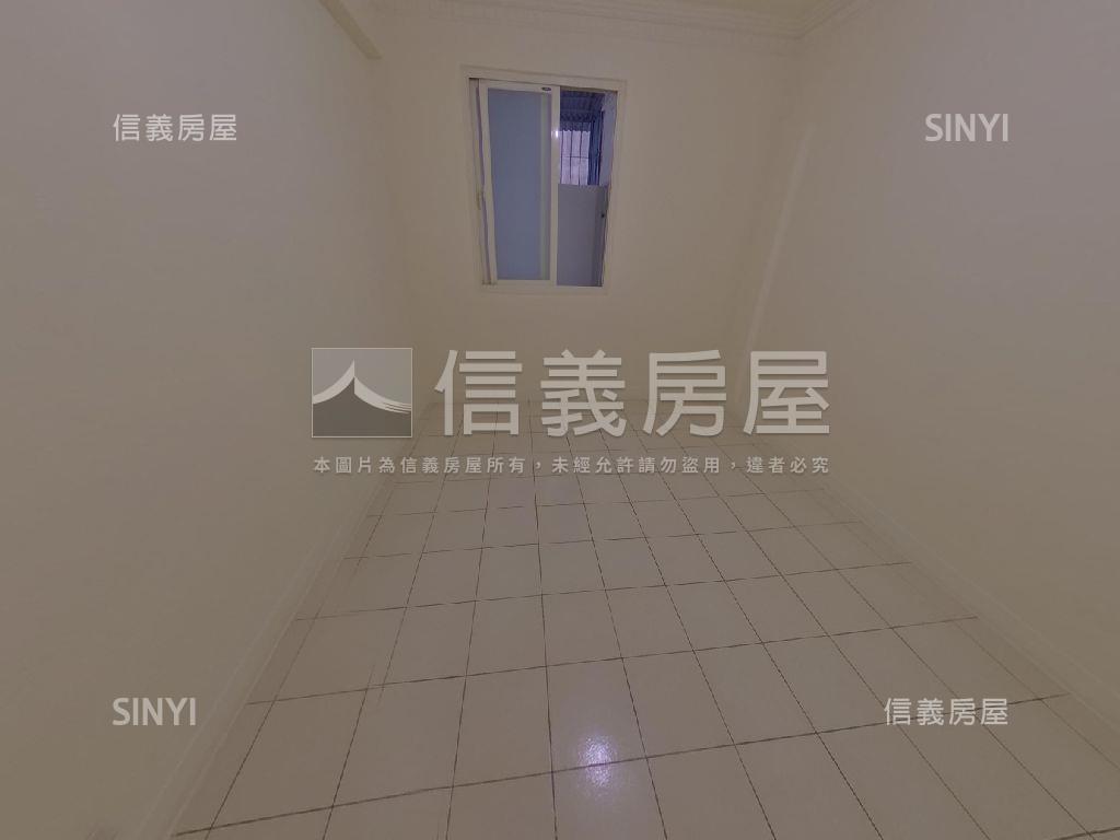 總站黃金三樓房屋室內格局與周邊環境