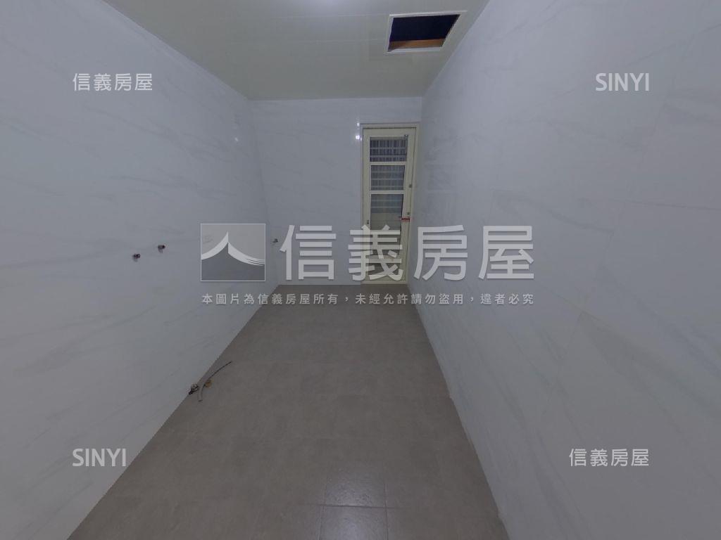 總站黃金三樓房屋室內格局與周邊環境