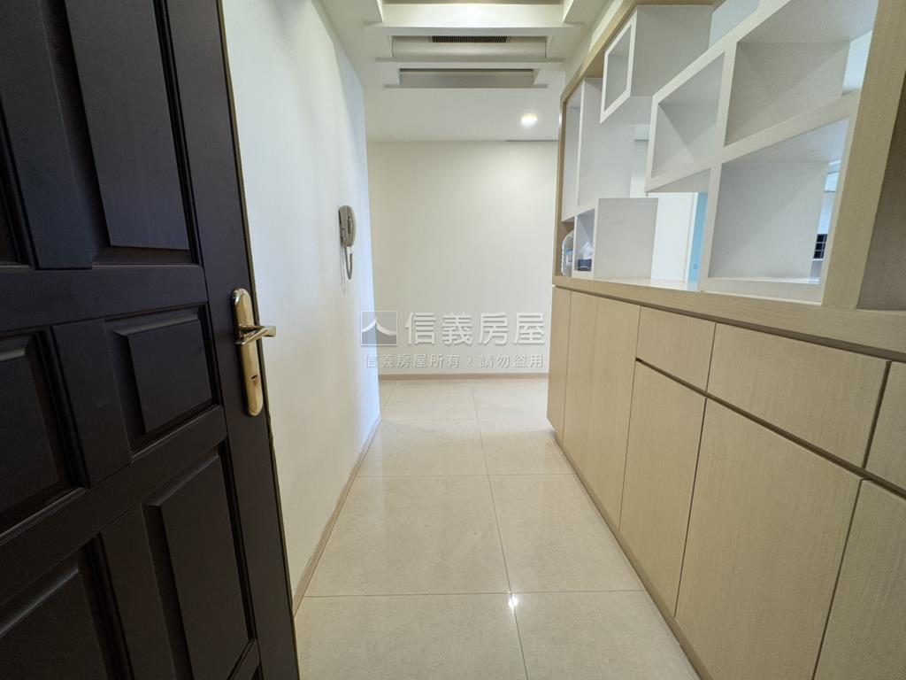 熊都國美館✰美術園道首排房屋室內格局與周邊環境