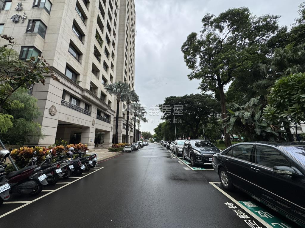 熊都國美館✰美術園道首排房屋室內格局與周邊環境