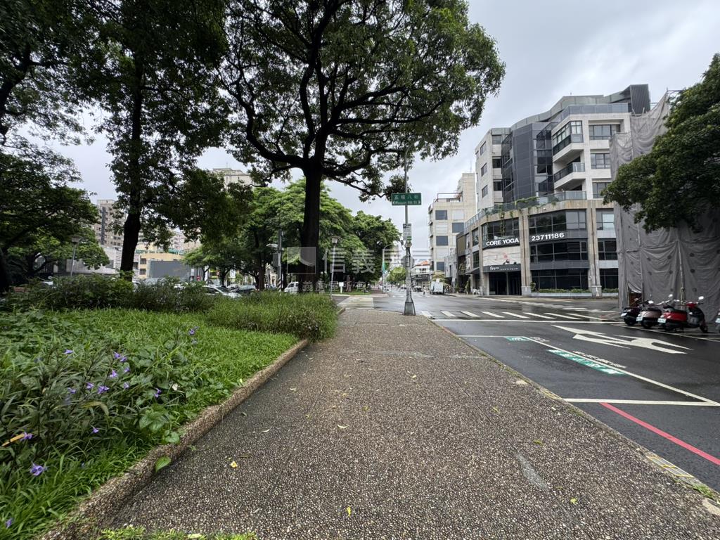 熊都國美館✰美術園道首排房屋室內格局與周邊環境
