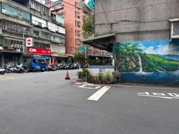 【稀有釋出】府中坡平車位