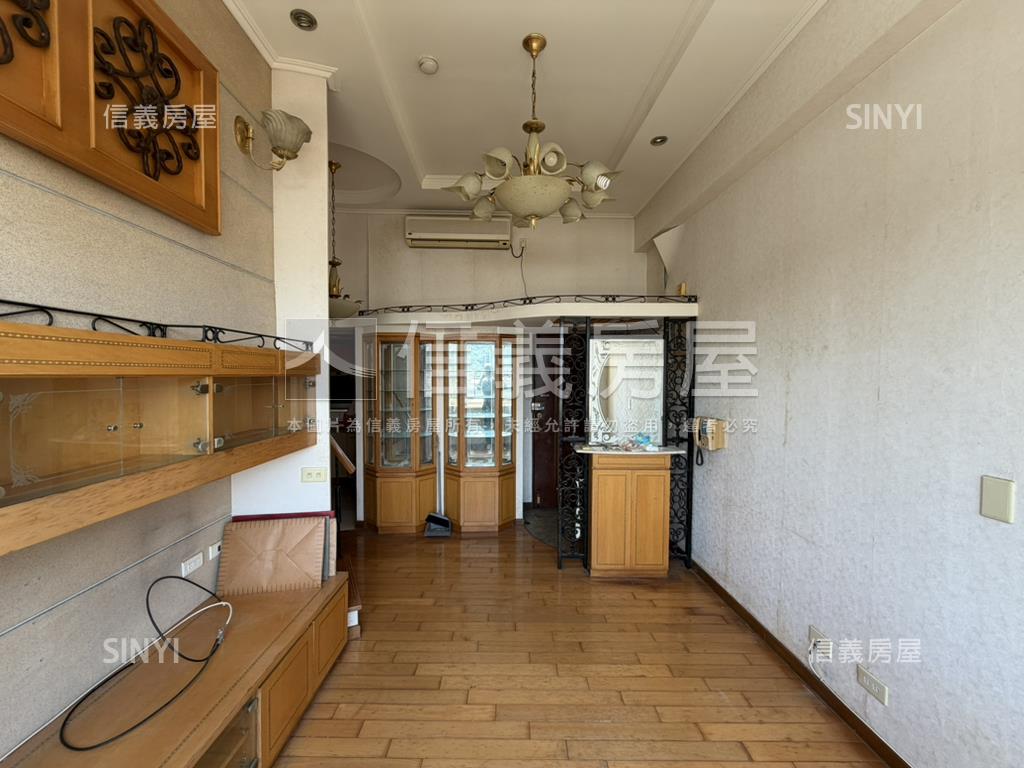 六張犁捷運●景觀採光美宅房屋室內格局與周邊環境