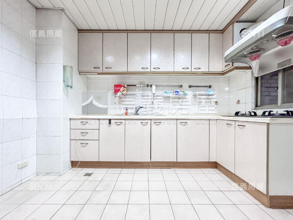 凱廈｜ＳＲＣ尊榮大宅４房房屋室內格局與周邊環境