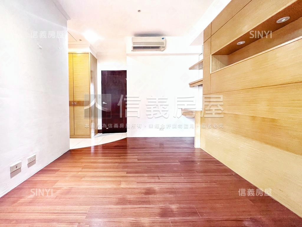 快看！美術館稀有三房平車房屋室內格局與周邊環境