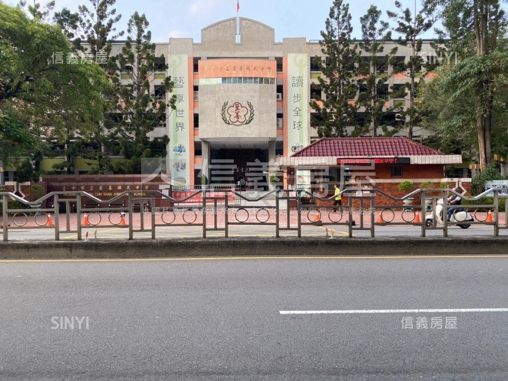 水湳經貿親家中央公園誠售房屋室內格局與周邊環境