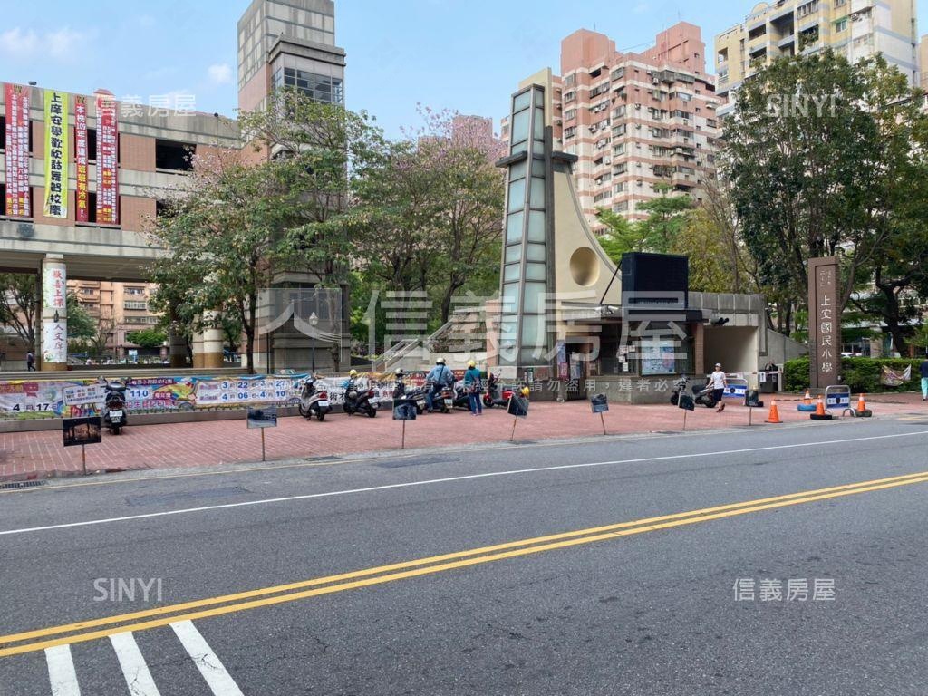 水湳經貿親家中央公園誠售房屋室內格局與周邊環境