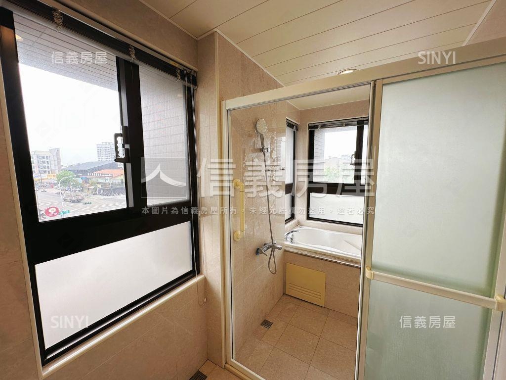 楠梓近高大華友聯四房平車房屋室內格局與周邊環境