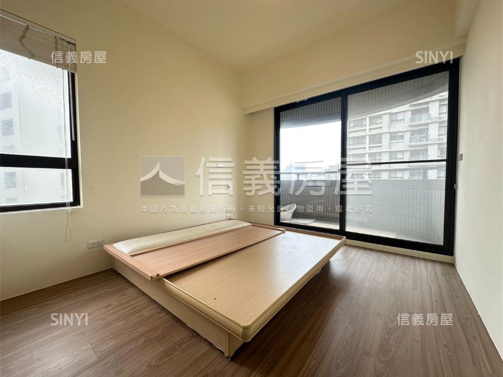 翰林苑四房美裝潢房屋室內格局與周邊環境