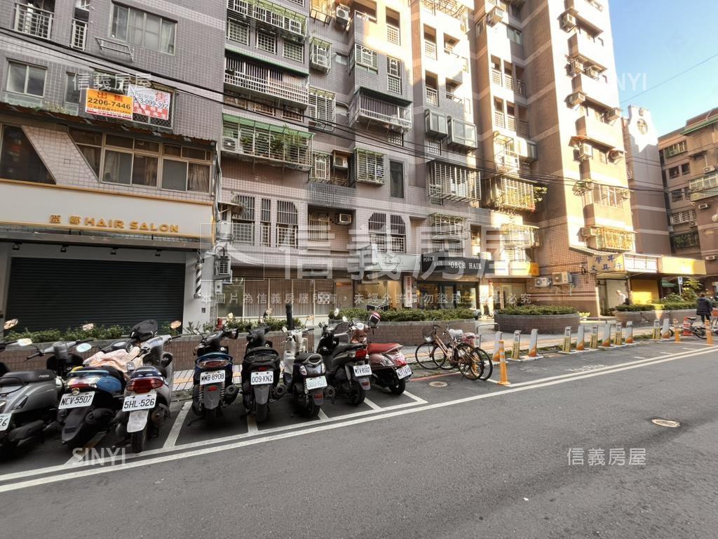 宏運當頭創業店面１房屋室內格局與周邊環境