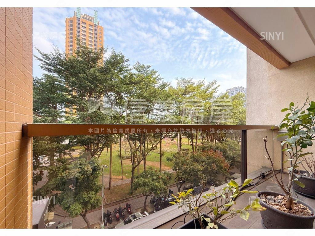 觀雲樹景四房附Ｂ１雙平車房屋室內格局與周邊環境