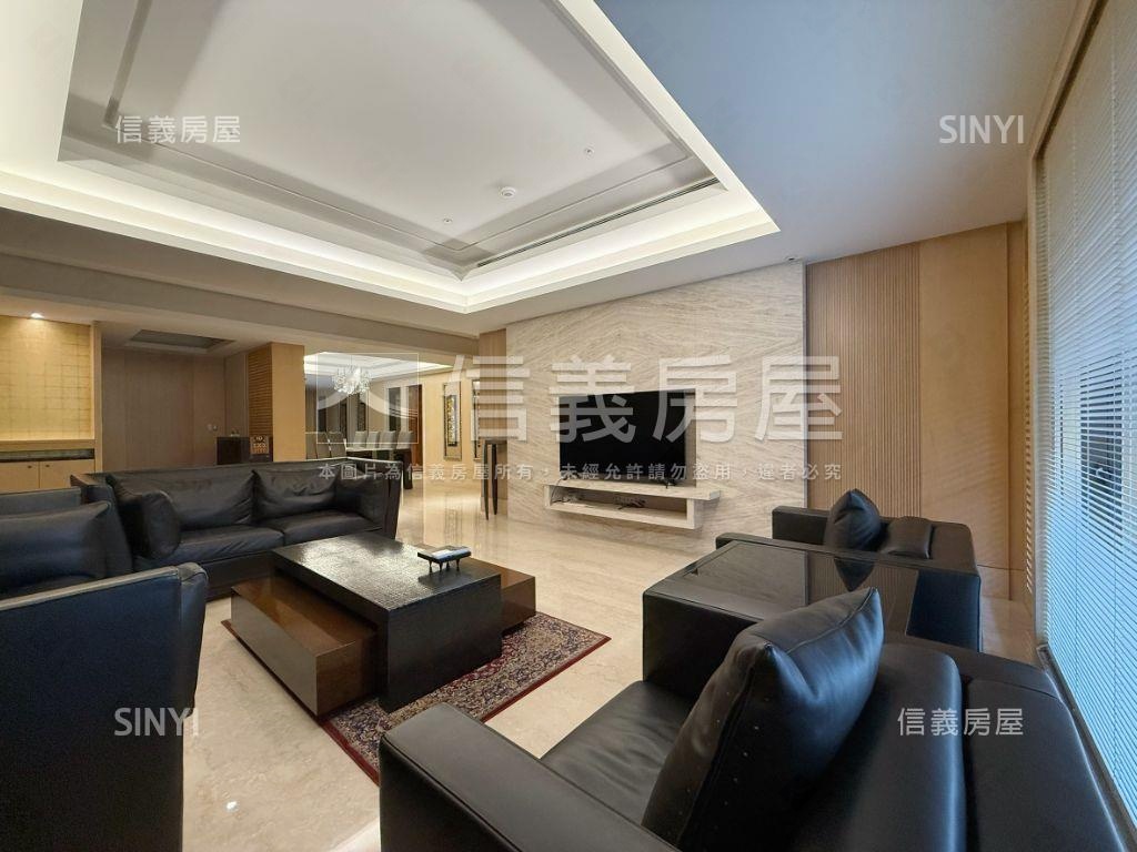 觀雲樹景四房附Ｂ１雙平車房屋室內格局與周邊環境