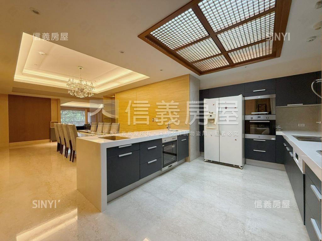 觀雲樹景四房附Ｂ１雙平車房屋室內格局與周邊環境