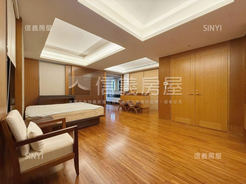 觀雲樹景四房附Ｂ１雙平車房屋室內格局與周邊環境