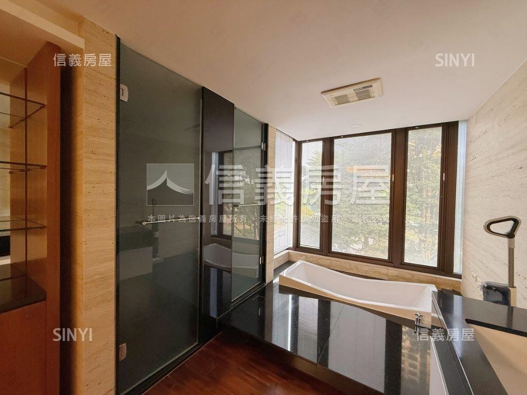 觀雲樹景四房附Ｂ１雙平車房屋室內格局與周邊環境